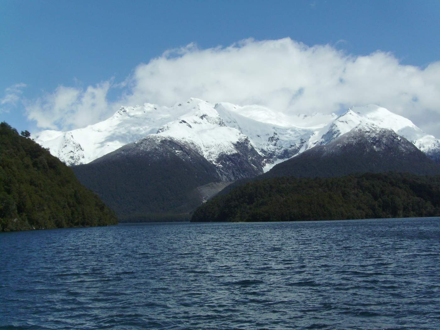 Lago Menéndez and the glacier-capped Cerro Torrecillas, the view from the boat crossing to the Alerzal Milenario